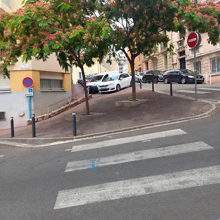 Le St Nicolas Cannes